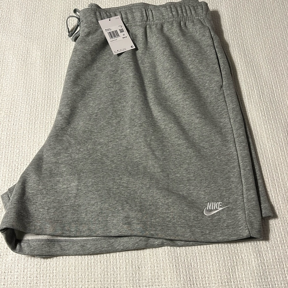 NIKE Women's Sportswear Jersey Shorts gray size 4X plus size standard fit NWT - Picture 1 of 10